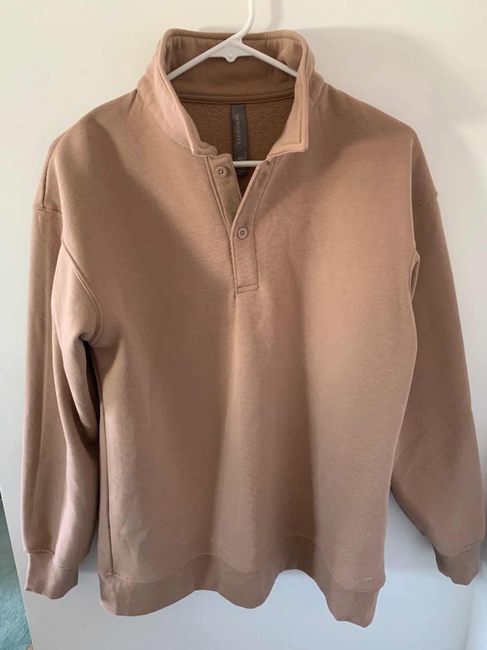 Pullover sweater